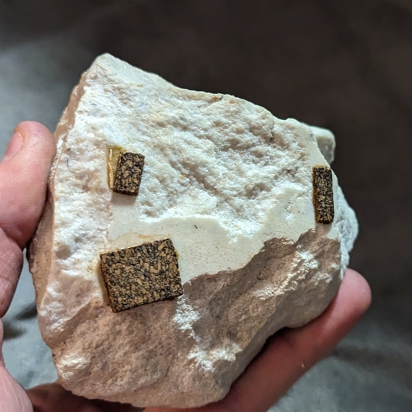 Hoselton Aluminum Seagull Sculpture on Stone Signed - Picture 3 of 8